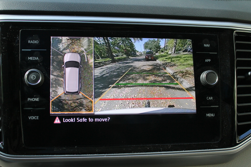 This trick overhead view makes parking far easier than it has any right to be in something this large.